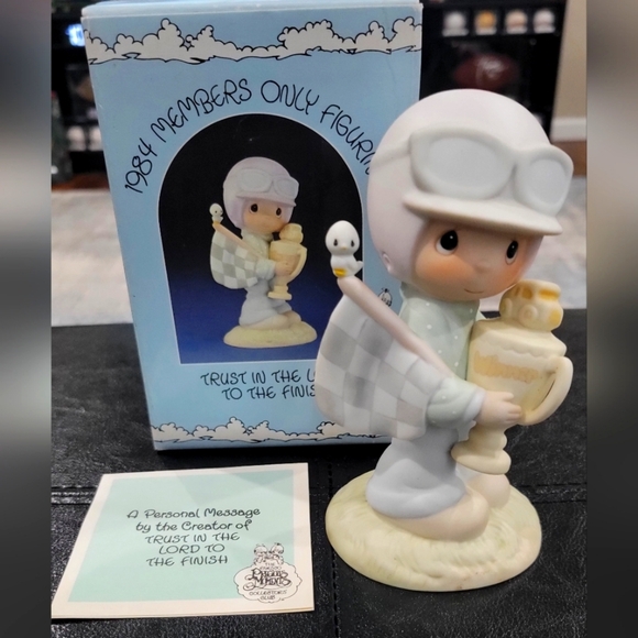 SPECIAL LIMITED EDITION- 1984 Precious Moments- Trust in the Lord to the Finish - Picture 1 of 7
